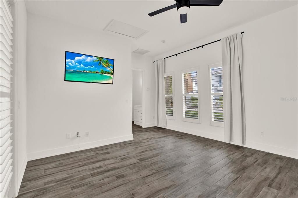 En Renta: $7,995 (5 camas, 4 baños, 3769 Pies cuadrados)