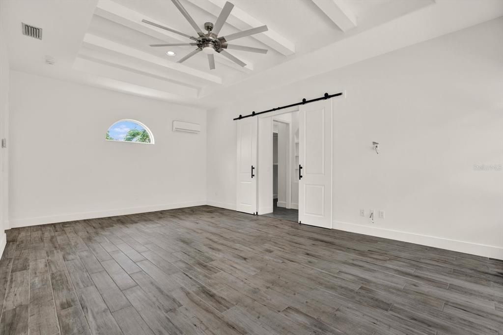 En Renta: $7,995 (5 camas, 4 baños, 3769 Pies cuadrados)