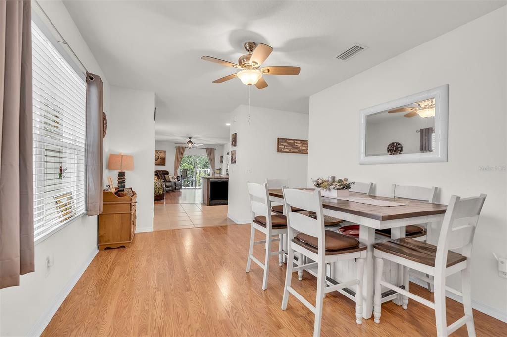 For Sale: $310,000 (3 beds, 2 baths, 1516 Square Feet)