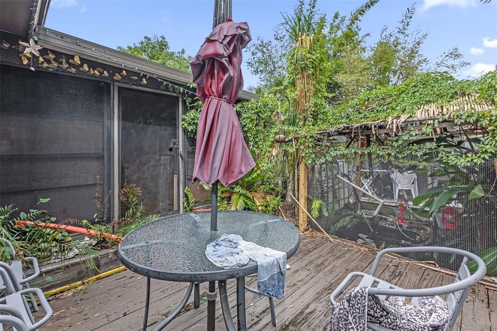 En Venta: $250,000 (3 camas, 2 baños, 1250 Pies cuadrados)