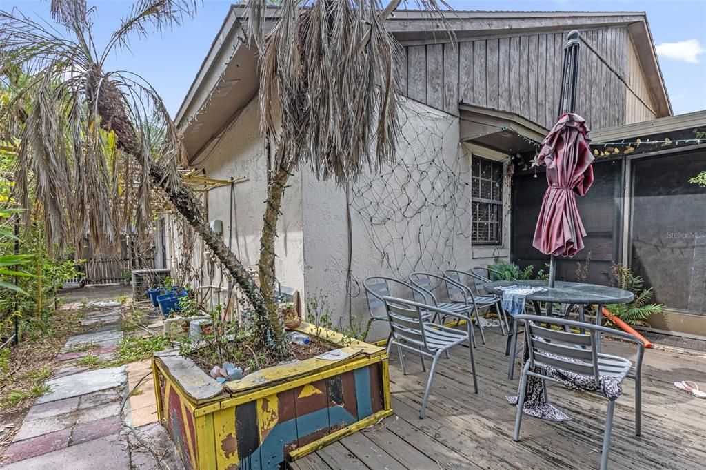 En Venta: $250,000 (3 camas, 2 baños, 1250 Pies cuadrados)
