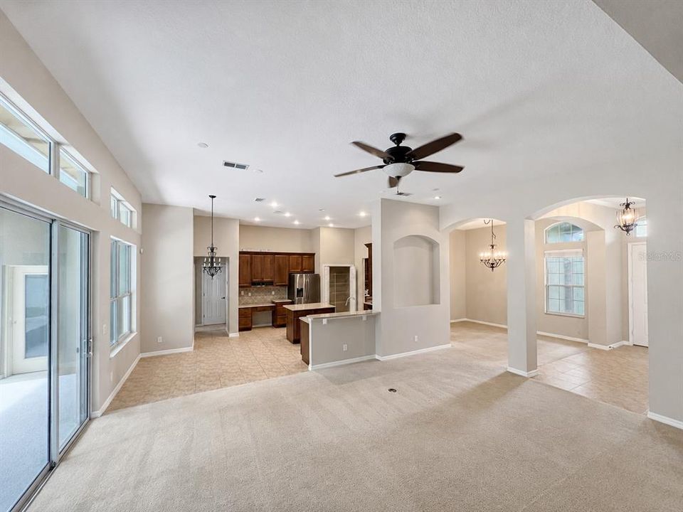 For Sale: $444,900 (4 beds, 3 baths, 2671 Square Feet)