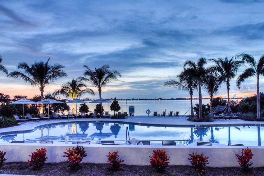 En Venta: $734,999 (3 camas, 3 baños, 1664 Pies cuadrados)