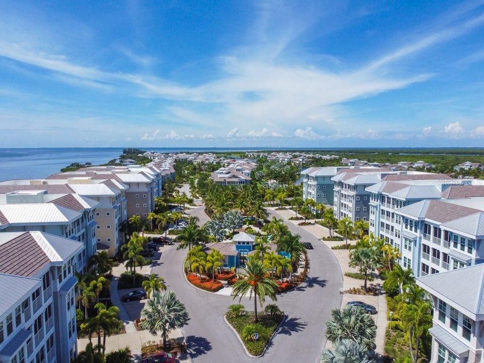 En Venta: $734,999 (3 camas, 3 baños, 1664 Pies cuadrados)
