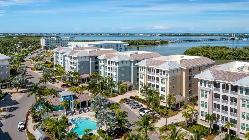 En Venta: $734,999 (3 camas, 3 baños, 1664 Pies cuadrados)