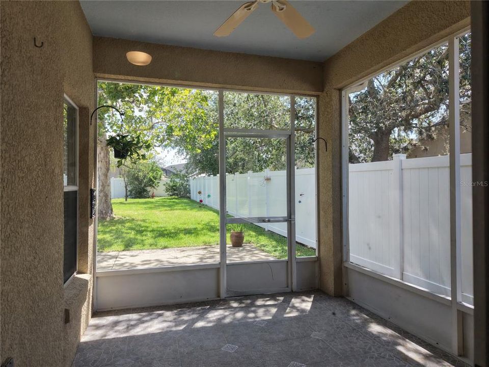 For Sale: $449,000 (4 beds, 2 baths, 1864 Square Feet)