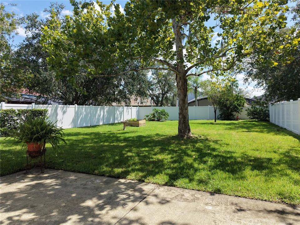 For Sale: $449,000 (4 beds, 2 baths, 1864 Square Feet)
