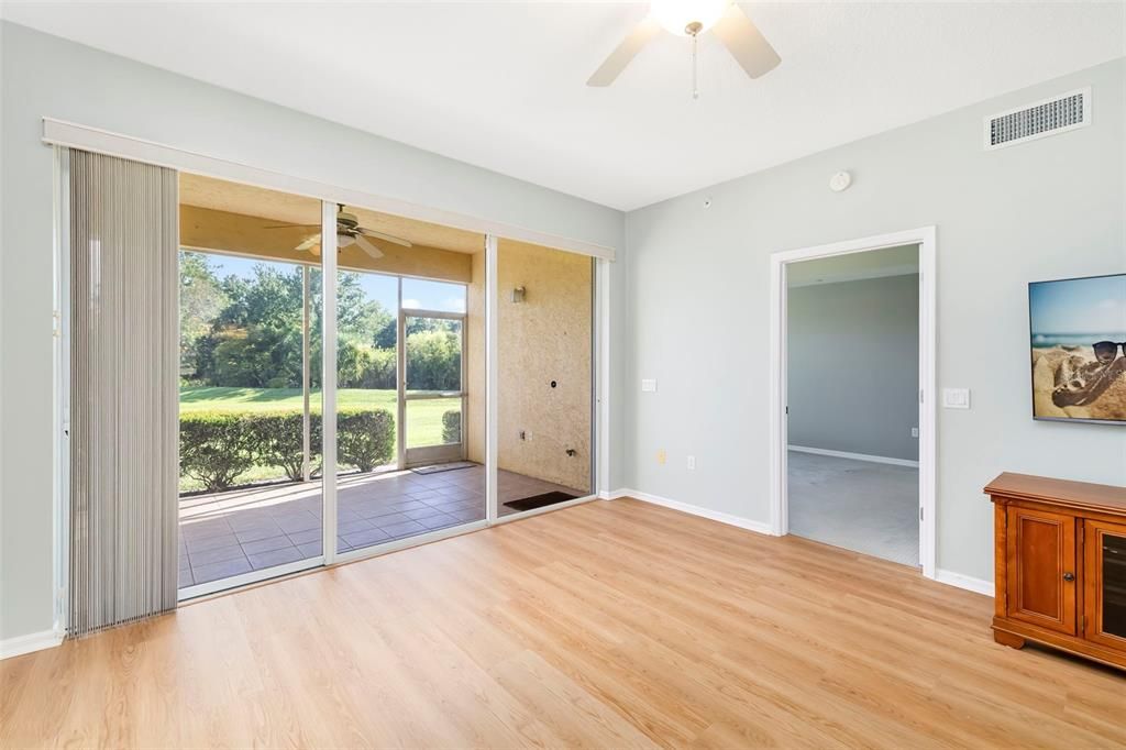 En Venta: $319,000 (2 camas, 2 baños, 1552 Pies cuadrados)