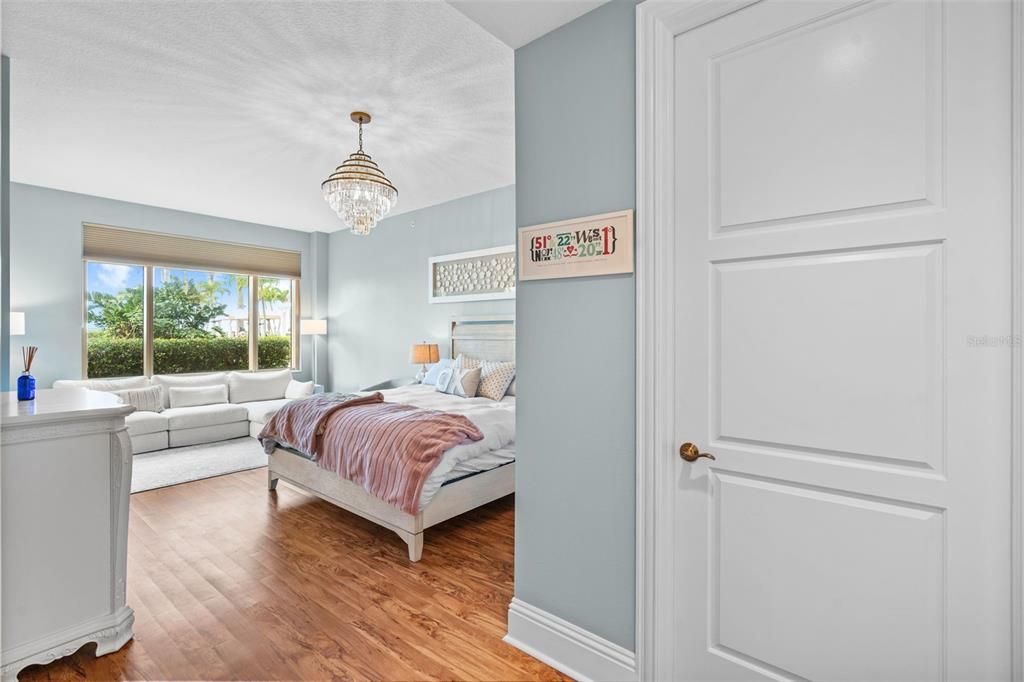 В аренду: $12,500 (3 спален, 2 ванн, 1861 Квадратных фут)