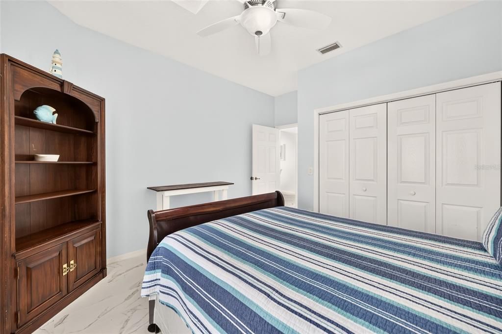 For Sale: $229,000 (2 beds, 2 baths, 1266 Square Feet)