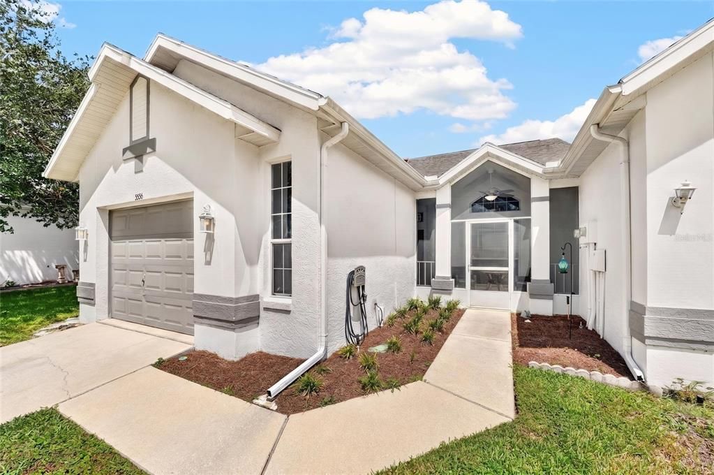 For Sale: $229,000 (2 beds, 2 baths, 1266 Square Feet)
