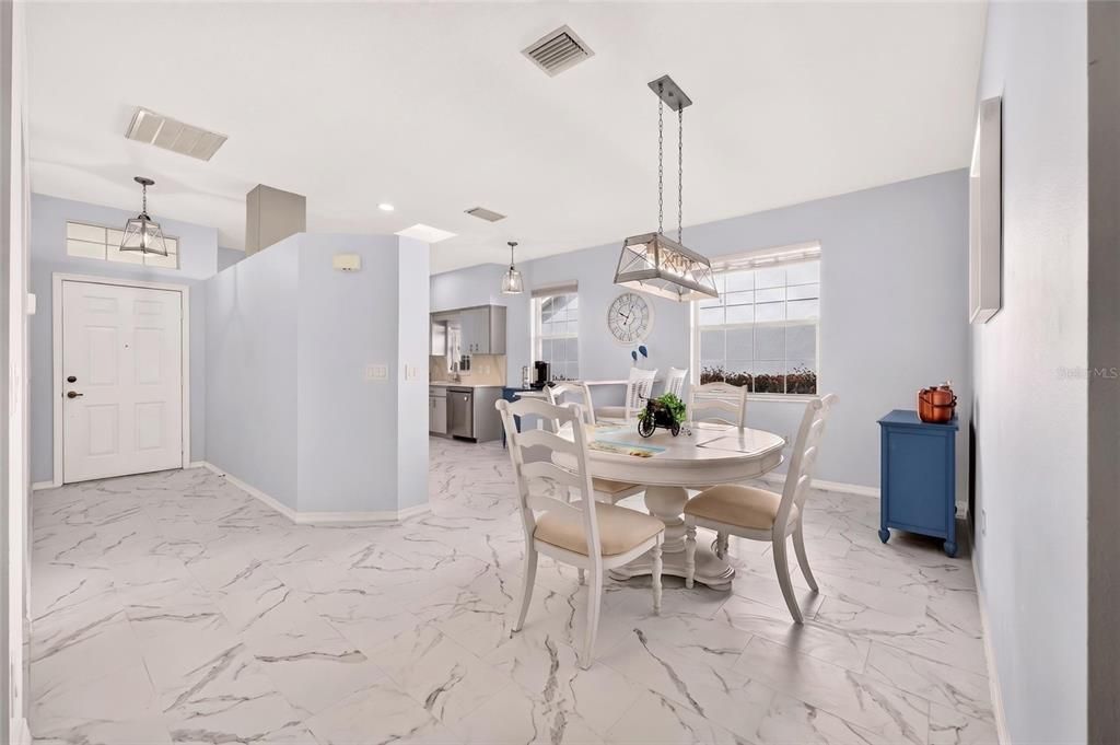 For Sale: $229,000 (2 beds, 2 baths, 1266 Square Feet)