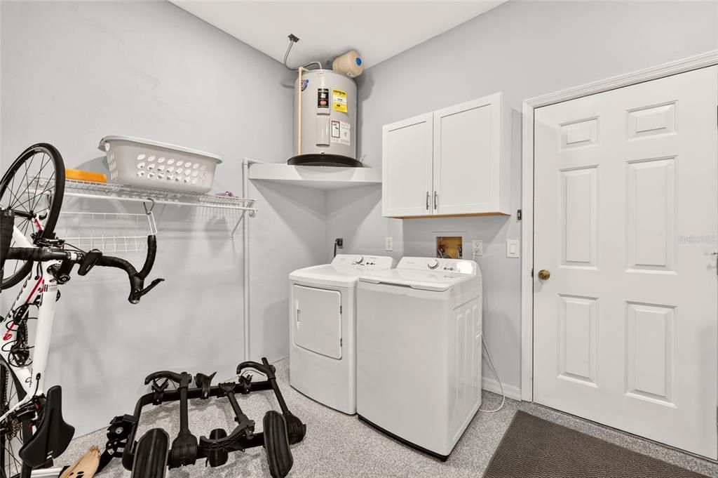 For Sale: $229,000 (2 beds, 2 baths, 1266 Square Feet)