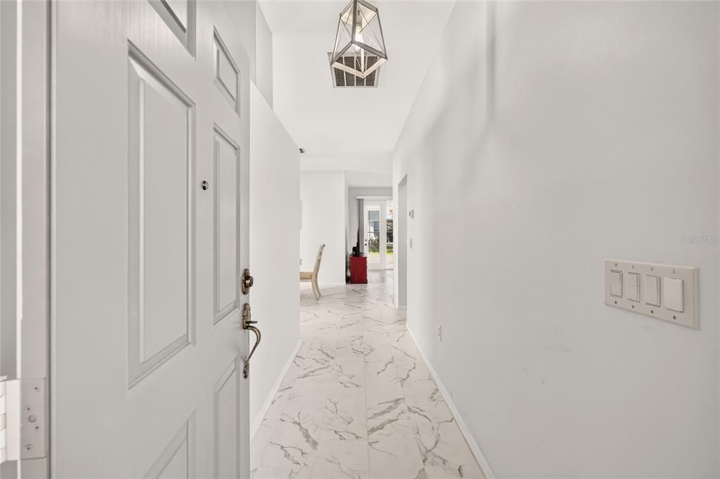 For Sale: $229,000 (2 beds, 2 baths, 1266 Square Feet)