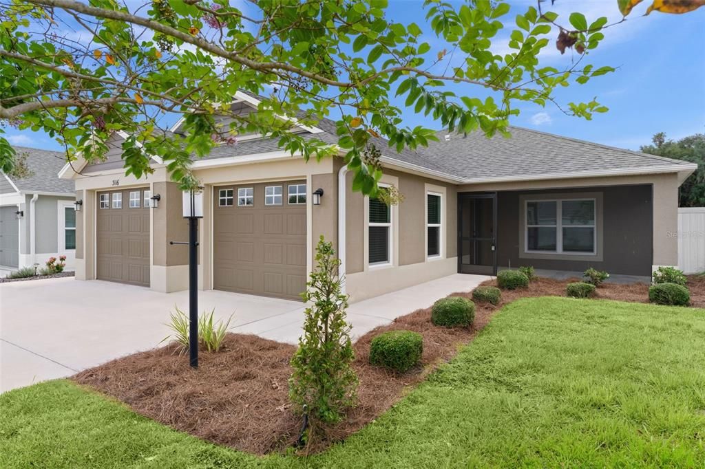 For Sale: $439,000 (3 beds, 2 baths, 1647 Square Feet)