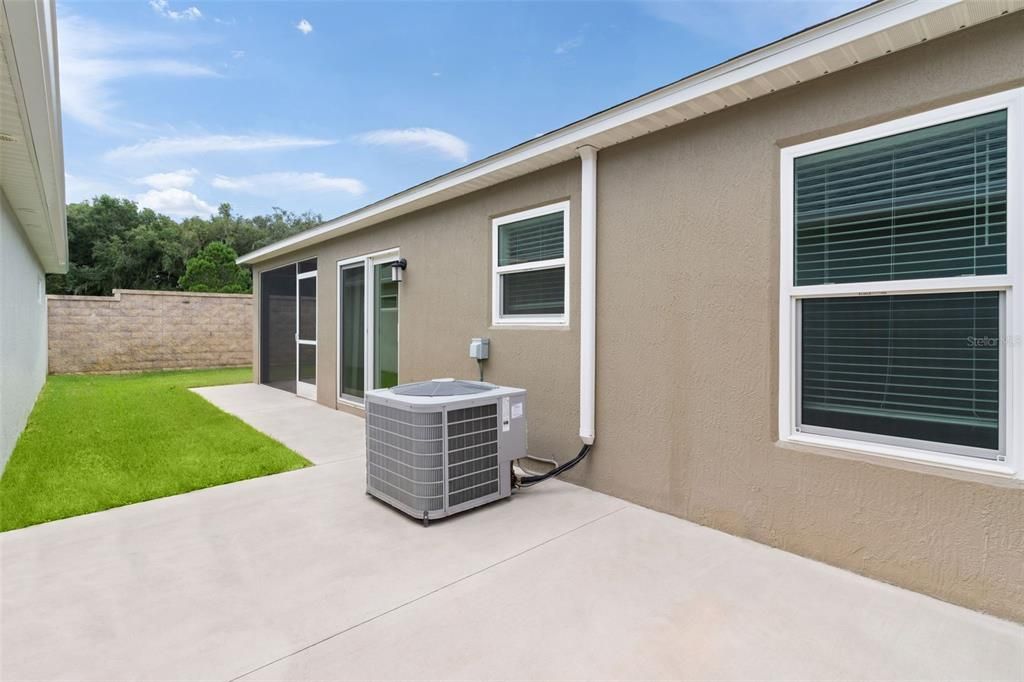 For Sale: $439,000 (3 beds, 2 baths, 1647 Square Feet)