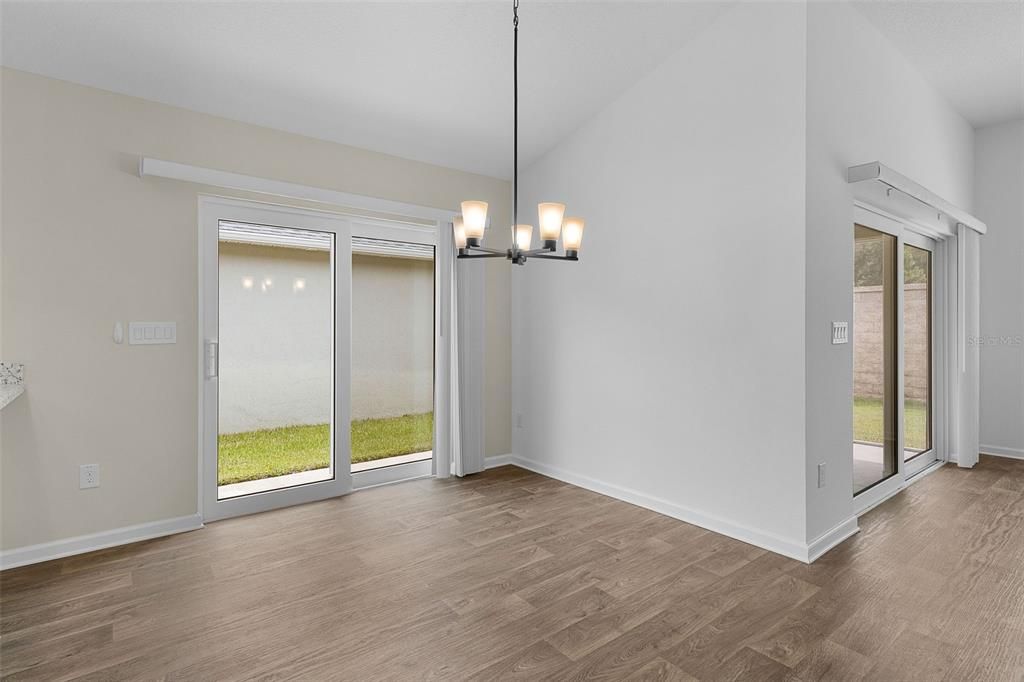For Sale: $439,000 (3 beds, 2 baths, 1647 Square Feet)