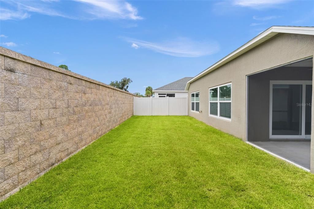 For Sale: $439,000 (3 beds, 2 baths, 1647 Square Feet)