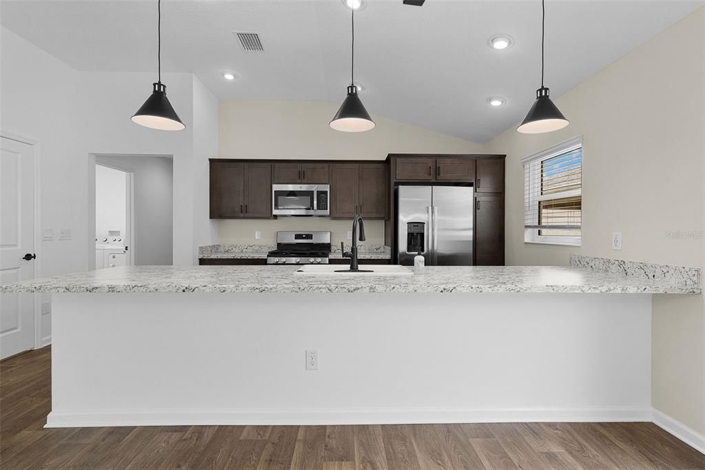For Sale: $439,000 (3 beds, 2 baths, 1647 Square Feet)