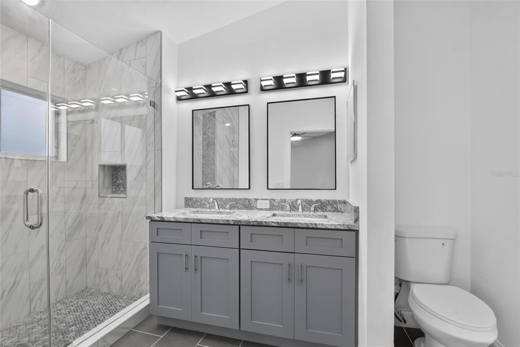 En Venta: $235,000 (2 camas, 2 baños, 1333 Pies cuadrados)