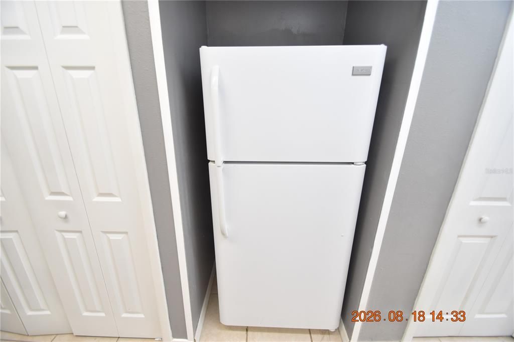 For Rent: $2,675 (4 beds, 2 baths, 2200 Square Feet)