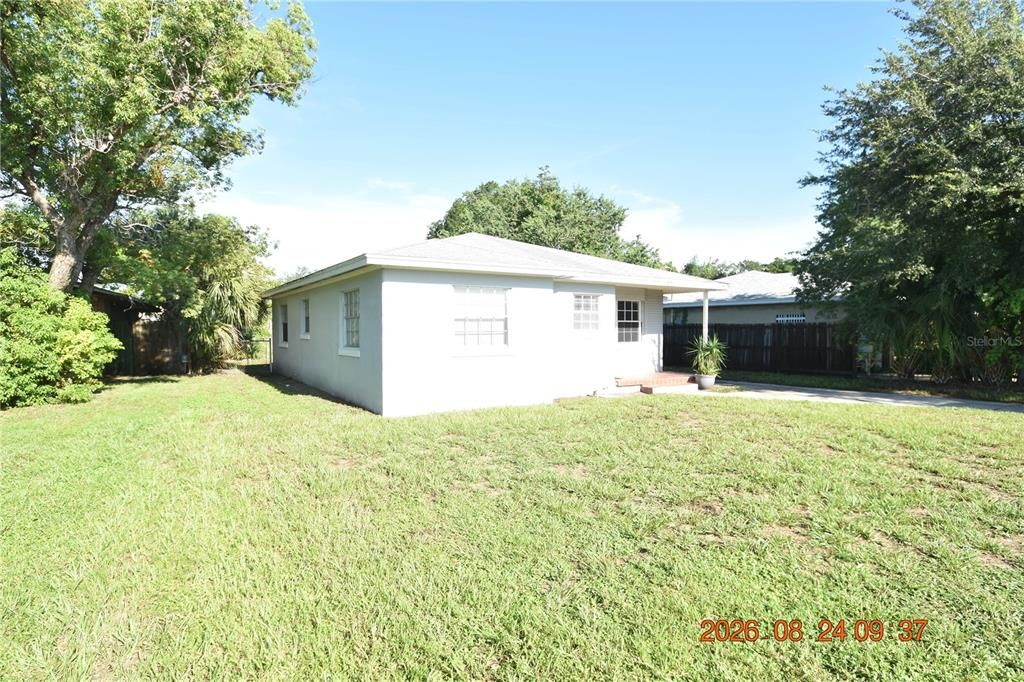 For Rent: $2,675 (4 beds, 2 baths, 2200 Square Feet)
