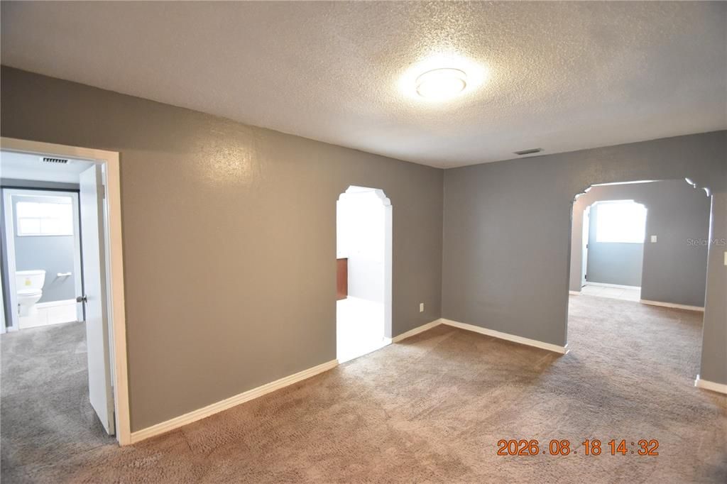 For Rent: $2,675 (4 beds, 2 baths, 2200 Square Feet)