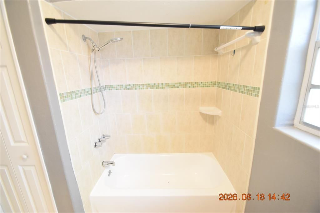 For Rent: $2,675 (4 beds, 2 baths, 2200 Square Feet)