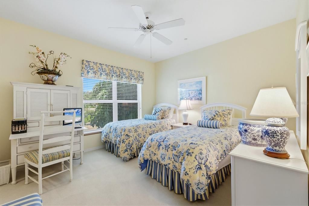 For Sale: $2,125,000 (3 beds, 3 baths, 1924 Square Feet)