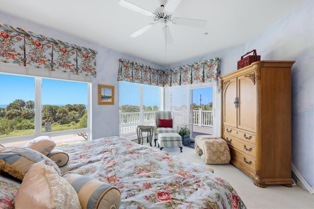 For Sale: $2,125,000 (3 beds, 3 baths, 1924 Square Feet)