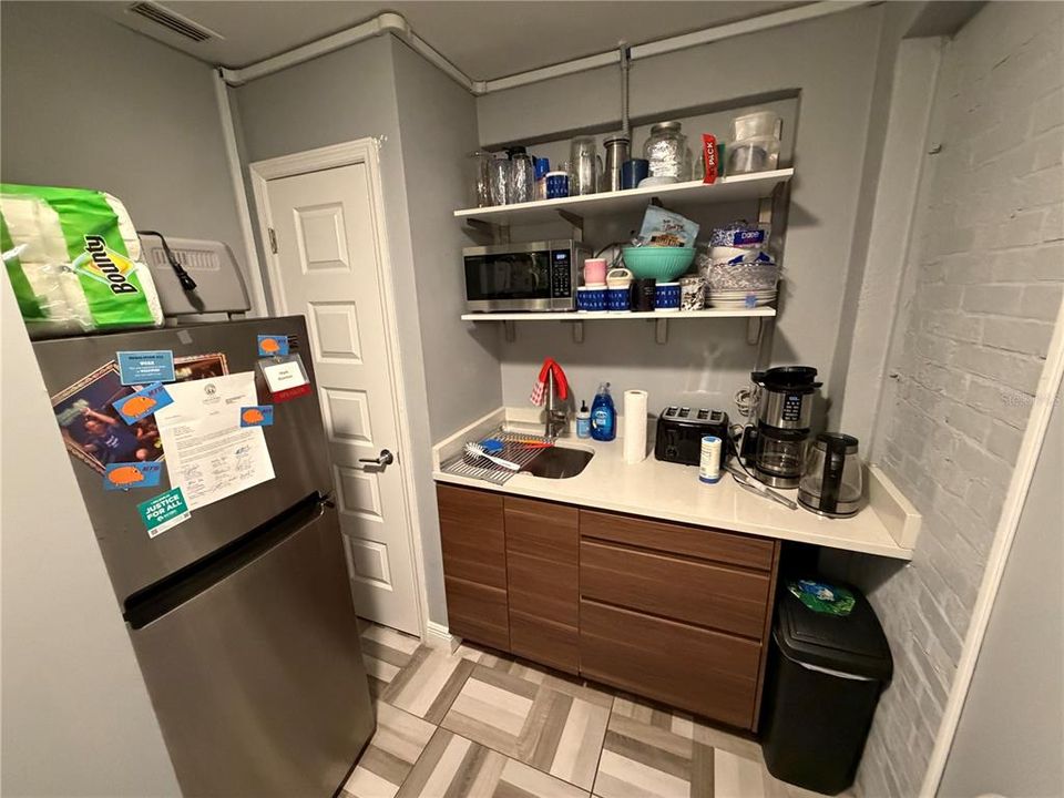 En Venta: $1,390,000 (0 camas, 0 baños, 1988 Pies cuadrados)