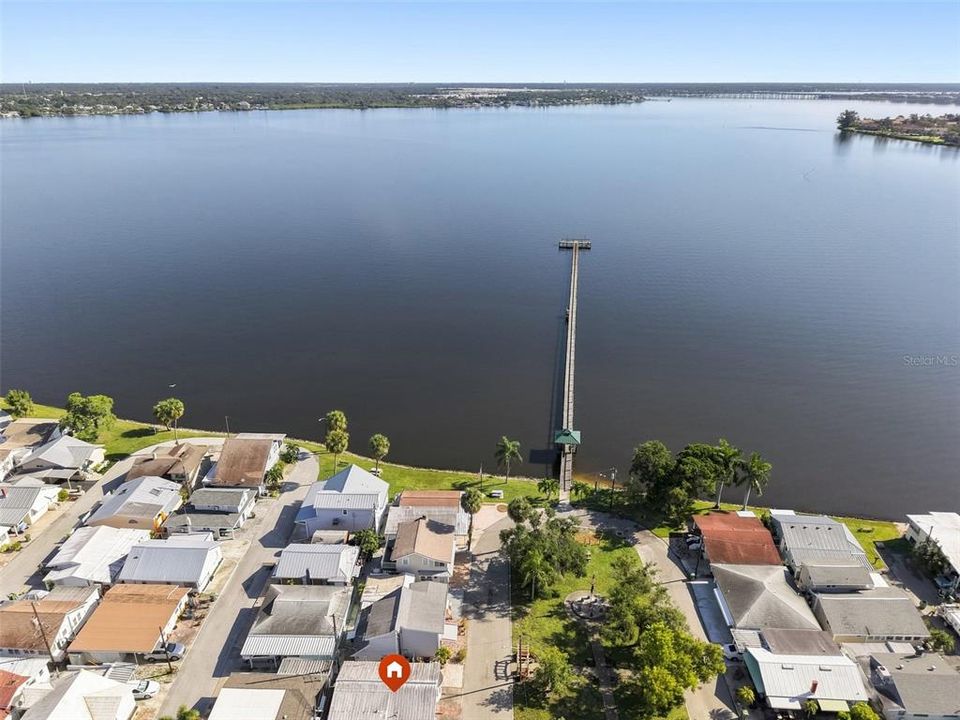 For Sale: $237,800 (2 beds, 2 baths, 1160 Square Feet)