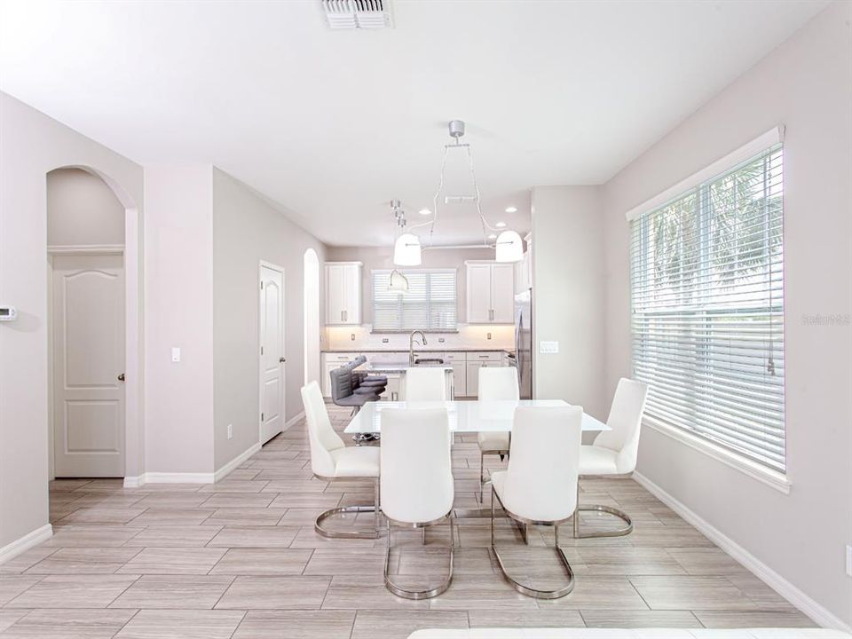 En Venta: $445,000 (3 camas, 2 baños, 1727 Pies cuadrados)
