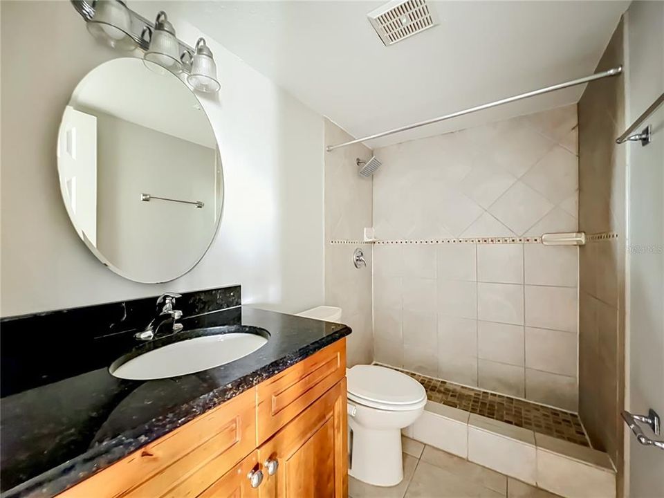 For Rent: $1,650 (2 beds, 2 baths, 1029 Square Feet)