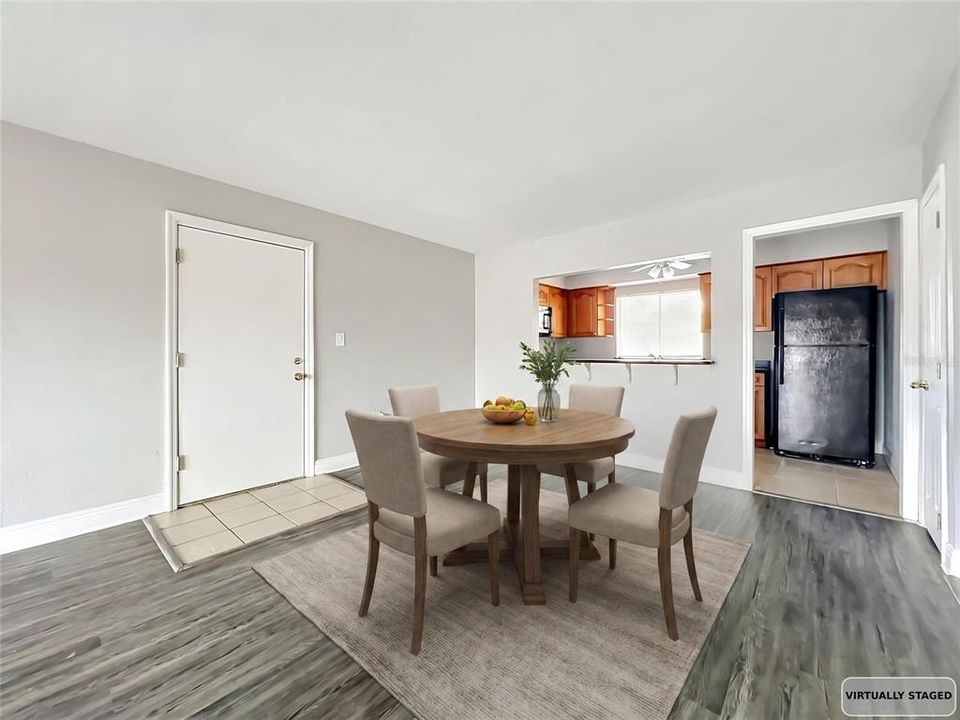 For Rent: $1,650 (2 beds, 2 baths, 1029 Square Feet)