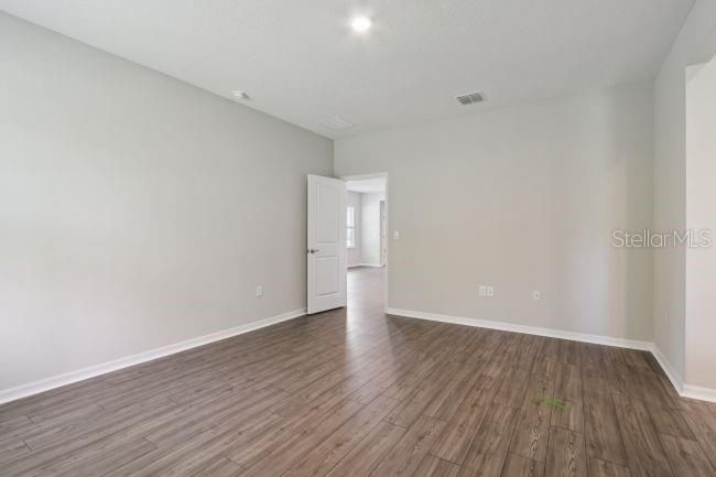 For Sale: $347,100 (3 beds, 2 baths, 1760 Square Feet)