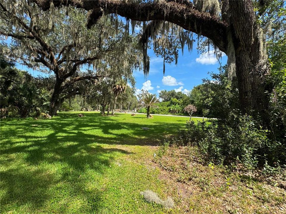 En Venta: $199,000 (1.22 acres)