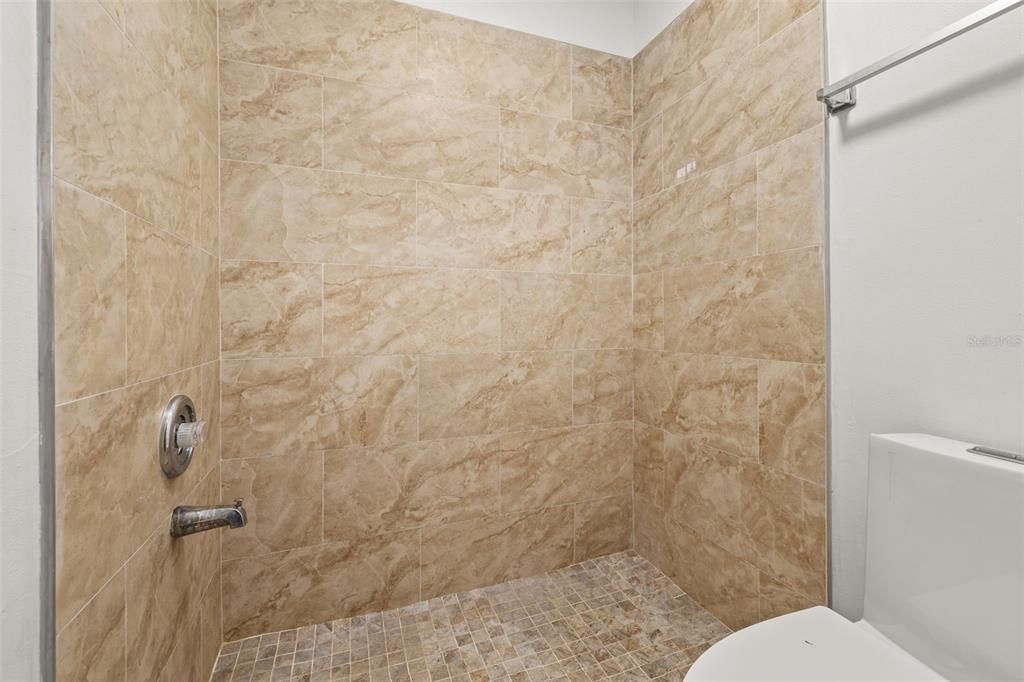 For Rent: $1,800 (2 beds, 2 baths, 1248 Square Feet)