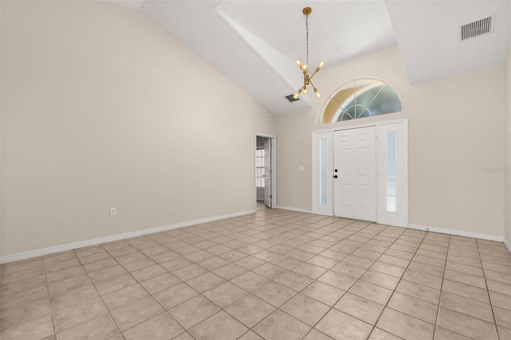 For Rent: $1,800 (2 beds, 2 baths, 1248 Square Feet)