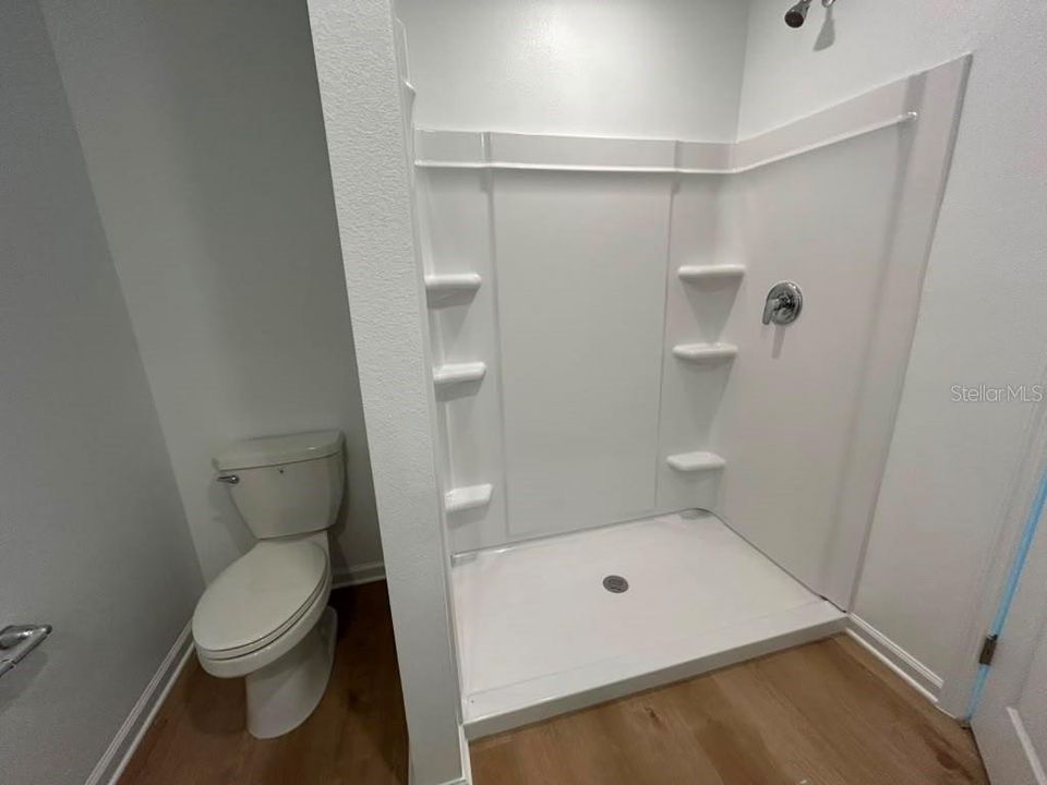 For Rent: $2,050 (4 beds, 2 baths, 1880 Square Feet)
