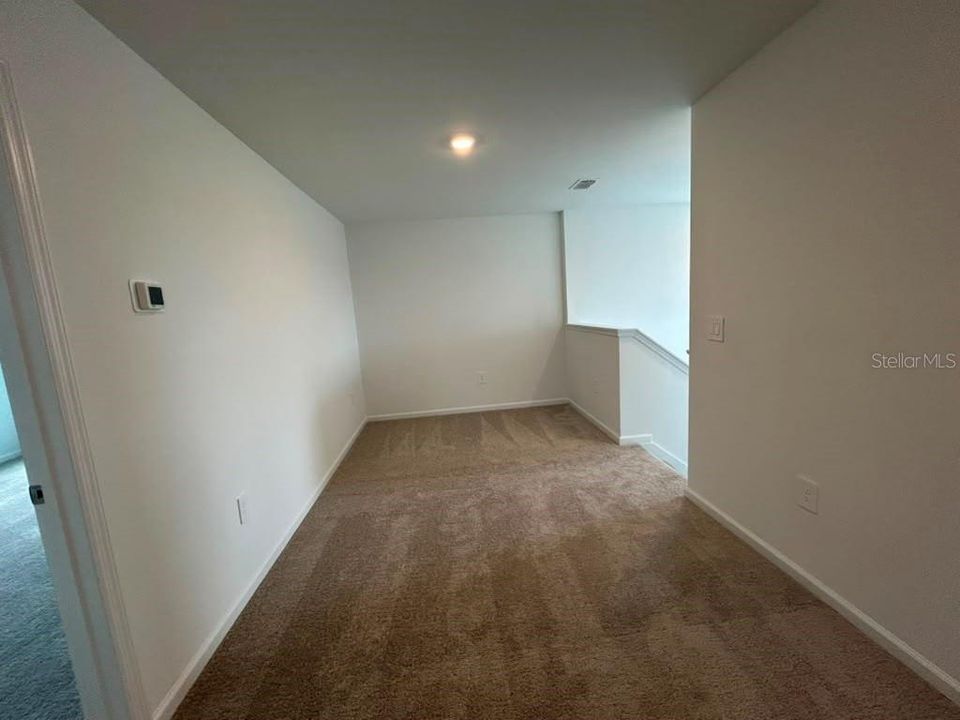 For Rent: $2,050 (4 beds, 2 baths, 1880 Square Feet)