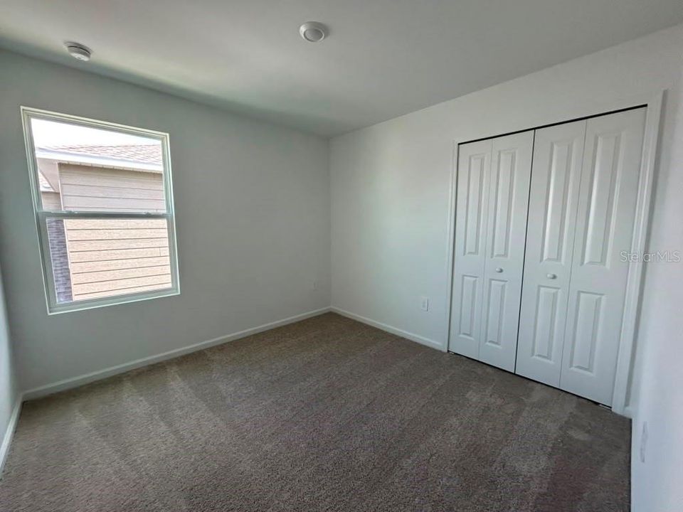 For Rent: $2,050 (4 beds, 2 baths, 1880 Square Feet)