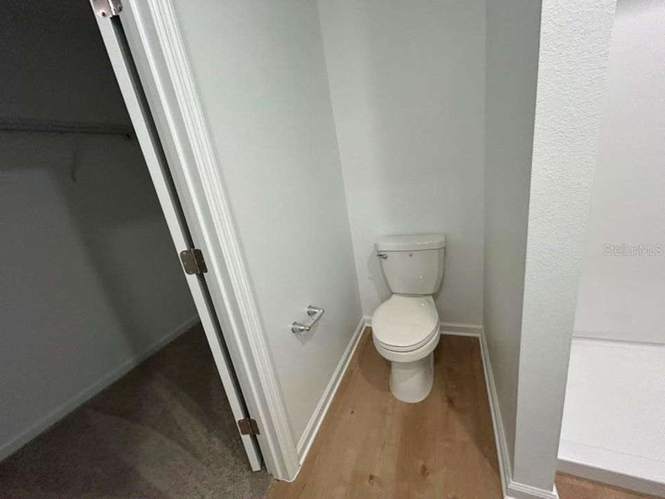 For Rent: $2,050 (4 beds, 2 baths, 1880 Square Feet)
