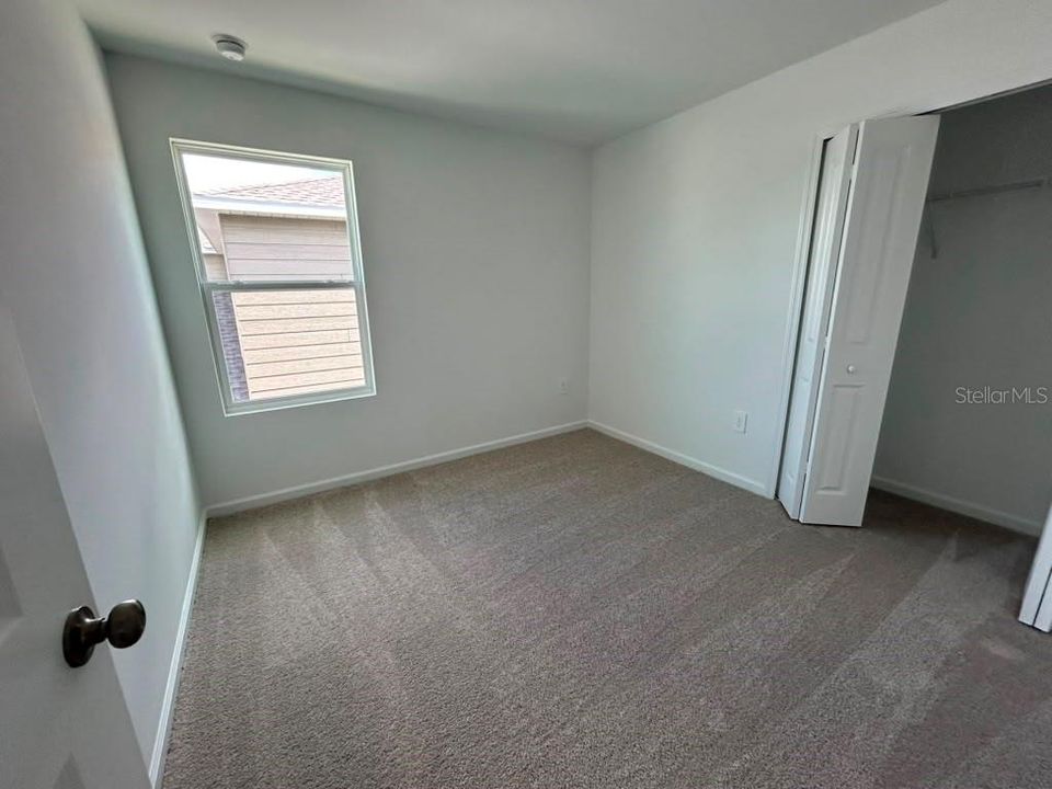 For Rent: $2,050 (4 beds, 2 baths, 1880 Square Feet)
