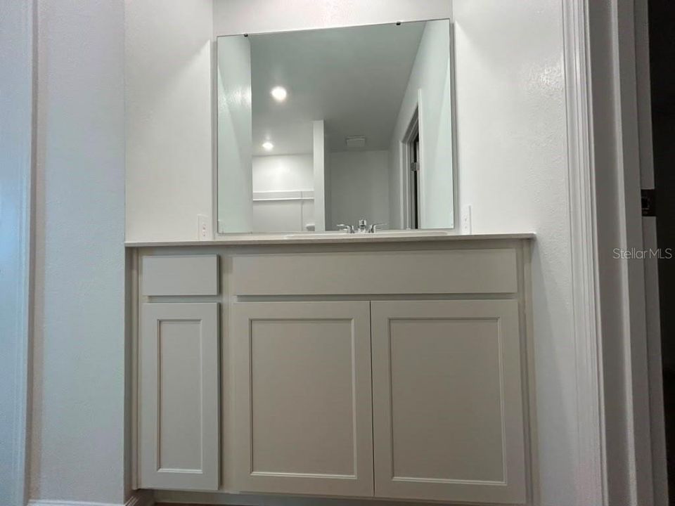 For Rent: $2,050 (4 beds, 2 baths, 1880 Square Feet)