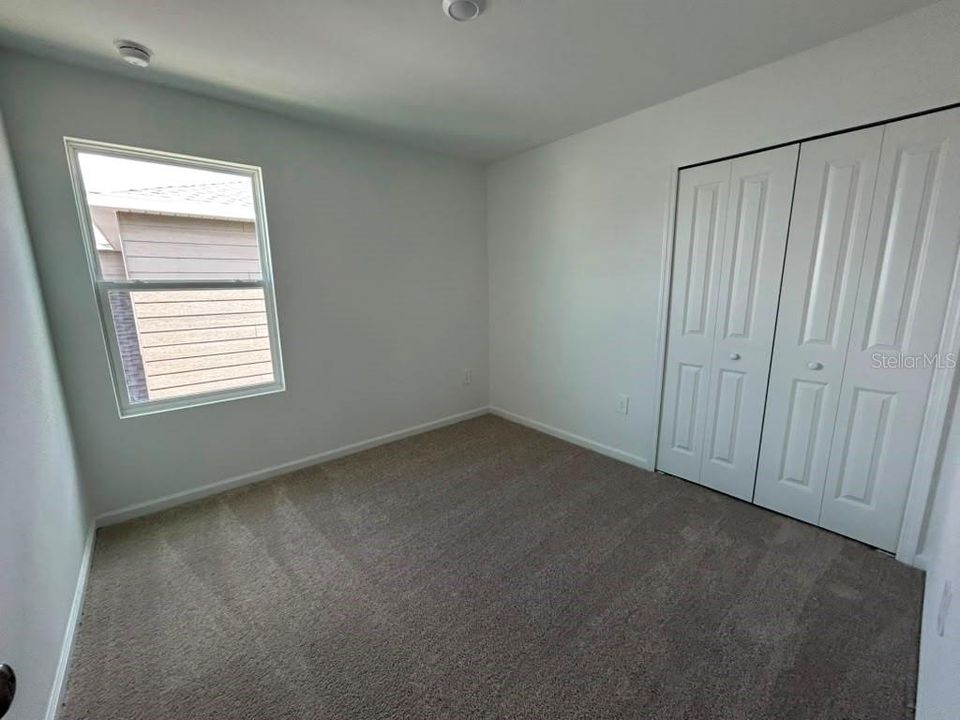 For Rent: $2,050 (4 beds, 2 baths, 1880 Square Feet)