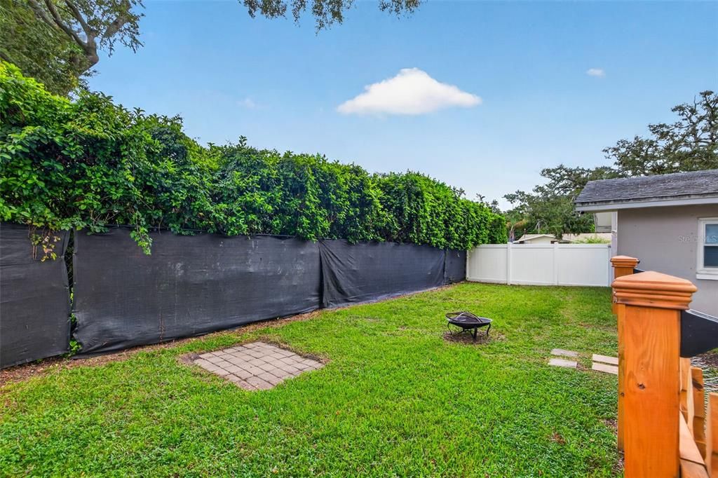 En Venta: $470,000 (4 camas, 2 baños, 1508 Pies cuadrados)