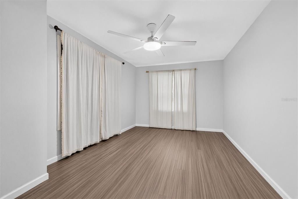 En Venta: $470,000 (4 camas, 2 baños, 1508 Pies cuadrados)