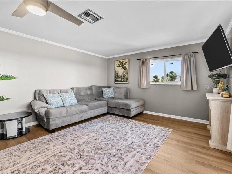 En Venta: $325,000 (2 camas, 2 baños, 1235 Pies cuadrados)
