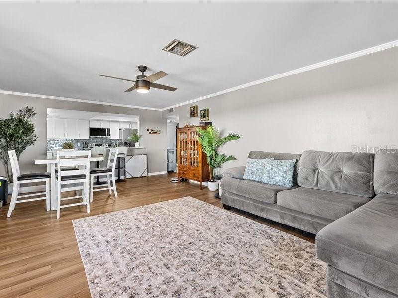 En Venta: $325,000 (2 camas, 2 baños, 1235 Pies cuadrados)